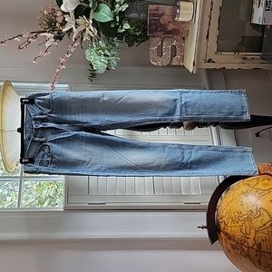 Old Navy men's/teen boys blue jeans. NWT. Sixes 28x32 Slim.